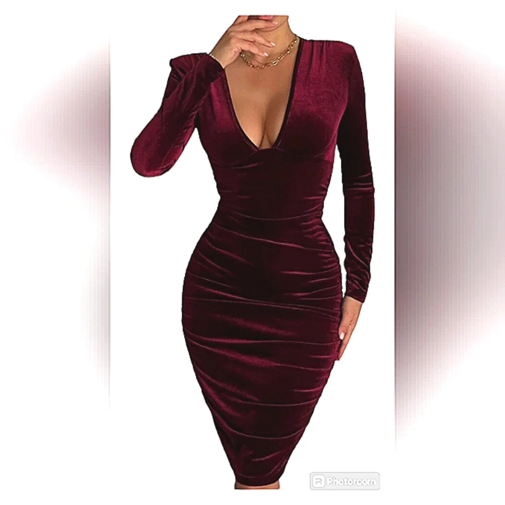 HUHOT WINE VELVET PLUNGING NECKLINE MINI BODYCON DRESS NWOT SIZE L - Picture 12 of 12